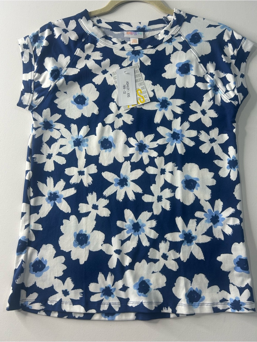 NWT Lularoe XXS Ashley Blue/White Floral Crew Neck T-Shirt